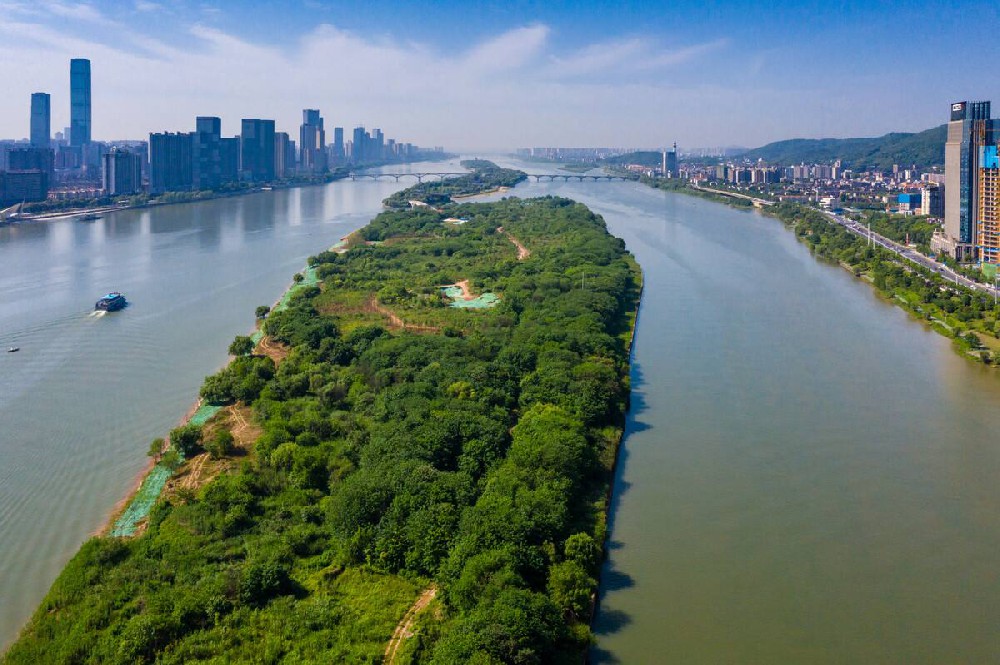 多靈呼吁開(kāi)展“母親河”的環(huán)?；顒?dòng)